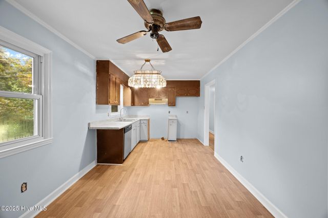 101 Pine Dale Road, Havelock, NC 28532