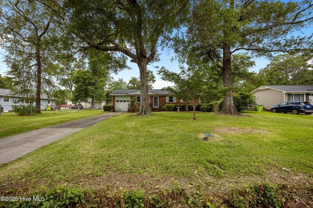 101 Pine Dale Road, Havelock, NC 28532
