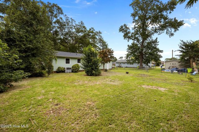 101 Pine Dale Road, Havelock, NC 28532