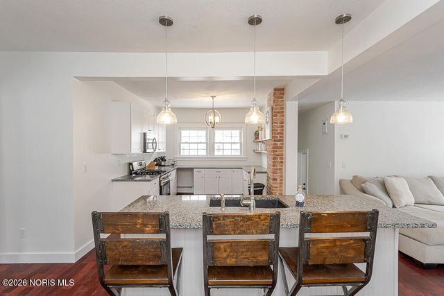 610 Wallace Avenue, Bowling Green, OH 43402