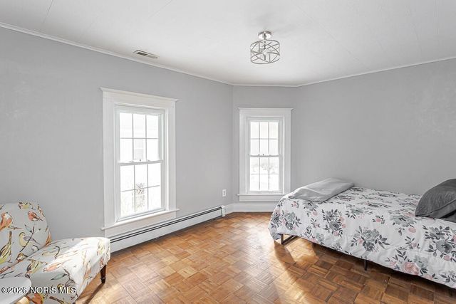 610 Wallace Avenue, Bowling Green, OH 43402