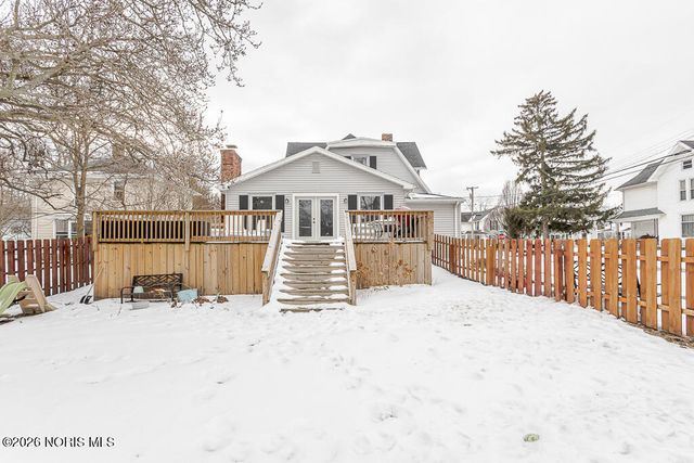 610 Wallace Avenue, Bowling Green, OH 43402