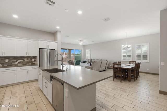 2809 W PATAGONIA Court, San Tan Valley, AZ 85144