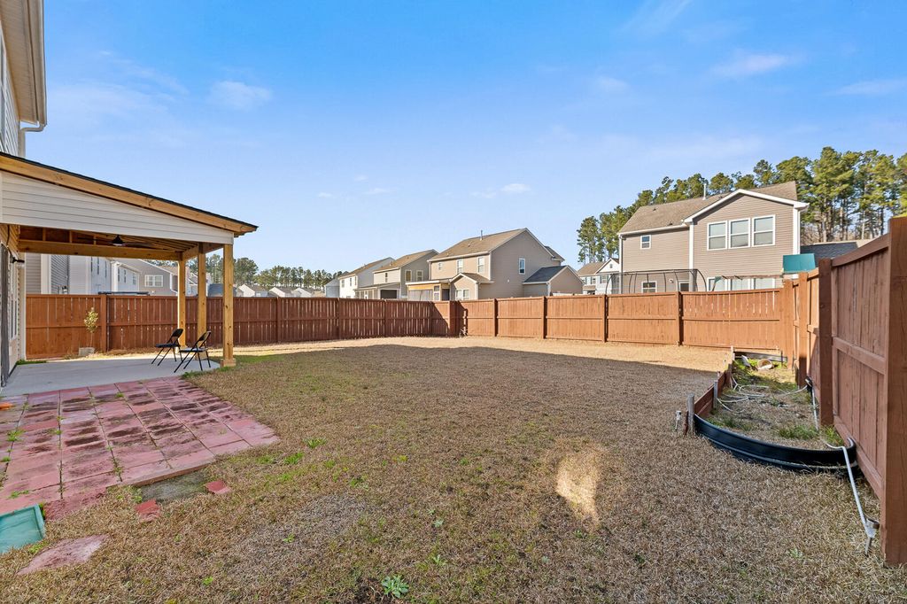 Image 22 of property listing at 518 Killdeer Road, Summerville, SC 29486