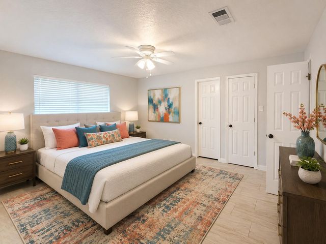 5525 Main Street, Santa Fe, TX 77510
