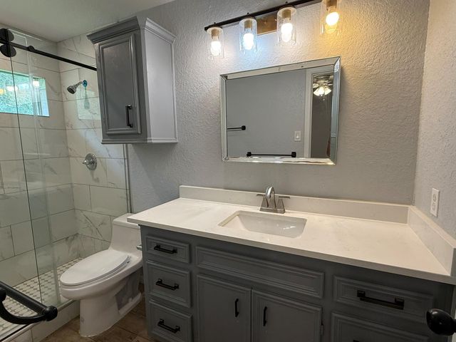 5525 Main Street, Santa Fe, TX 77510
