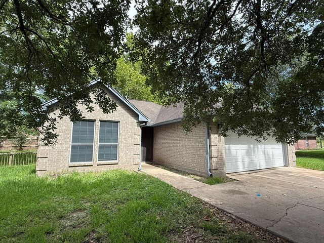 5525 Main Street, Santa Fe, TX 77510