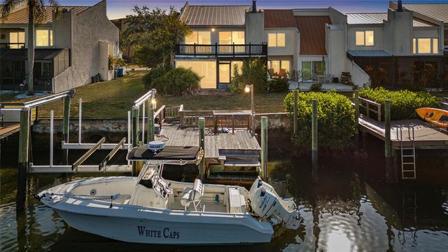 4344 OUTRIGGER LANE 4344, Tampa, FL 33615