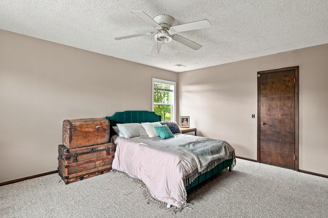 3108 W Bridlewood Trail, Ozark, MO 65721