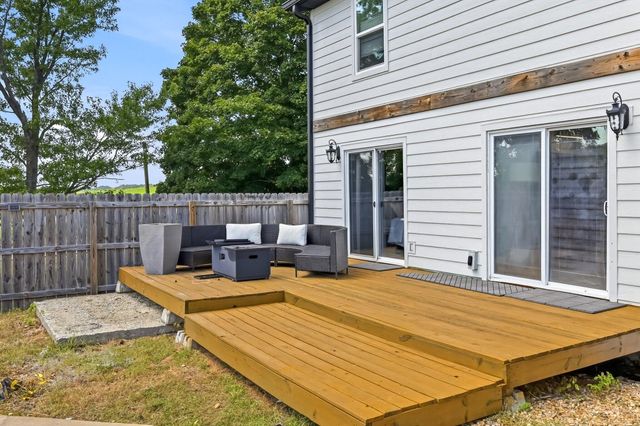3108 W Bridlewood Trail, Ozark, MO 65721