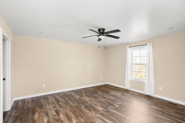 8485 Epperson Springs Rd, Westmoreland, TN 37186