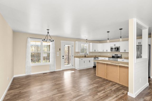 8485 Epperson Springs Rd, Westmoreland, TN 37186