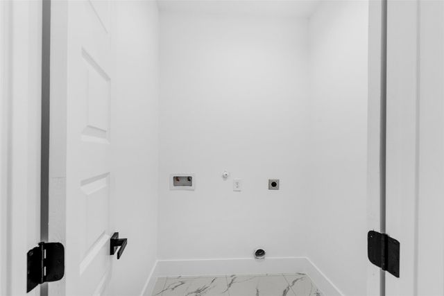 9110 Everglade B, Houston, TX 77078