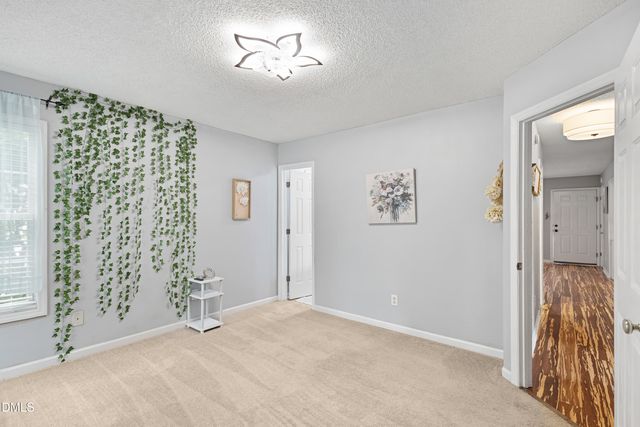 2889 Bennington Drive, Clayton, NC 27520
