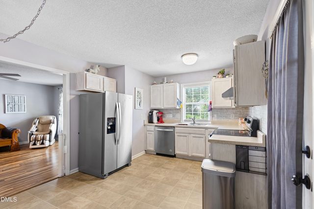 2889 Bennington Drive, Clayton, NC 27520