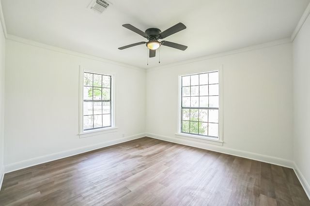805 20th Street SE, Paris, TX 75460
