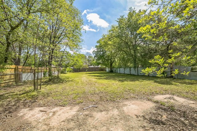 805 20th Street SE, Paris, TX 75460