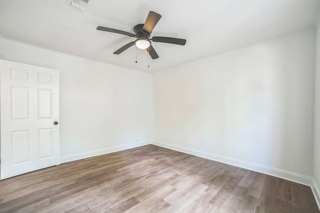 805 20th Street SE, Paris, TX 75460
