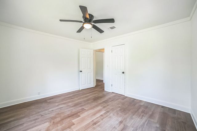 805 20th Street SE, Paris, TX 75460