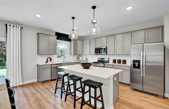 16925 Aiken Ridge Cir, Louisville, KY 40245