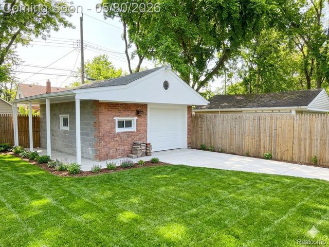 7750 Fielding Street, Detroit, MI 48228