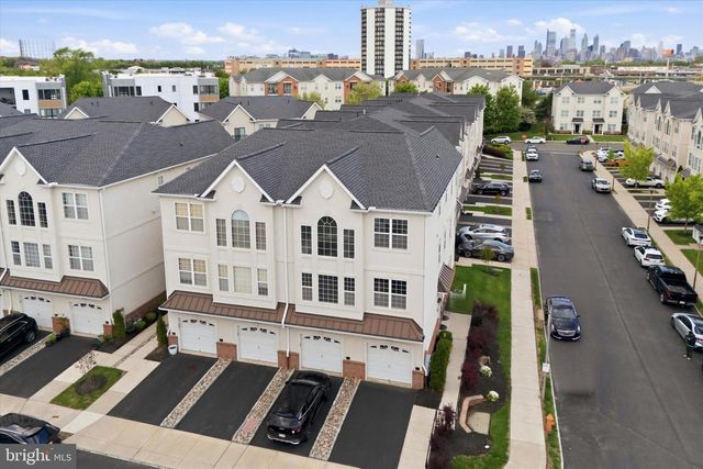 2103-00 VERONA DR, Philadelphia, PA 19145