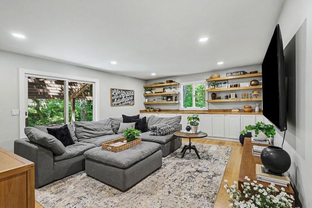 9364 Whispering Sands Drive, West Olive, MI 49460