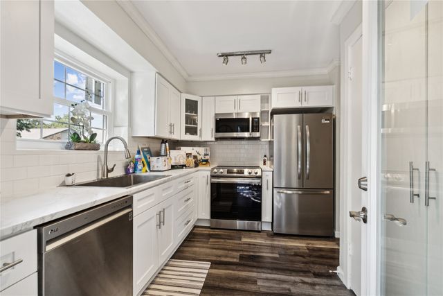 5335 Bent Tree Forest Drive 253, Dallas, TX 75248