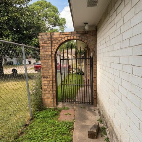5118 Cicada Lane, Houston, TX 77039