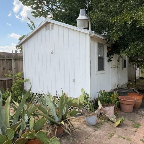 5118 Cicada Lane, Houston, TX 77039