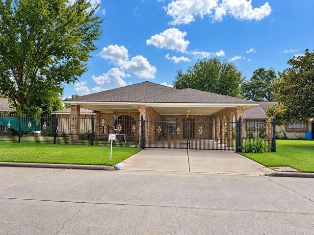 5118 Cicada Lane, Houston, TX 77039