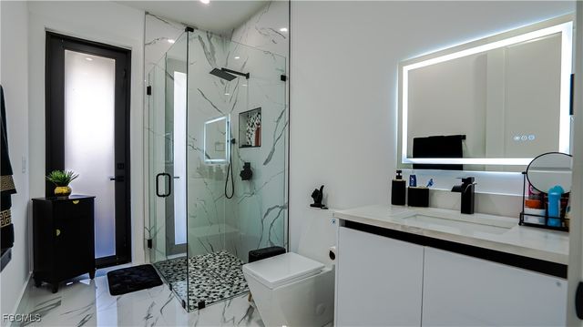 2565 28th AVE SE, Naples, FL 34117