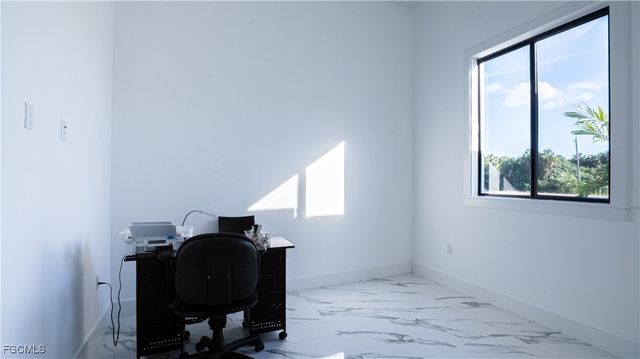 2565 28th AVE SE, Naples, FL 34117