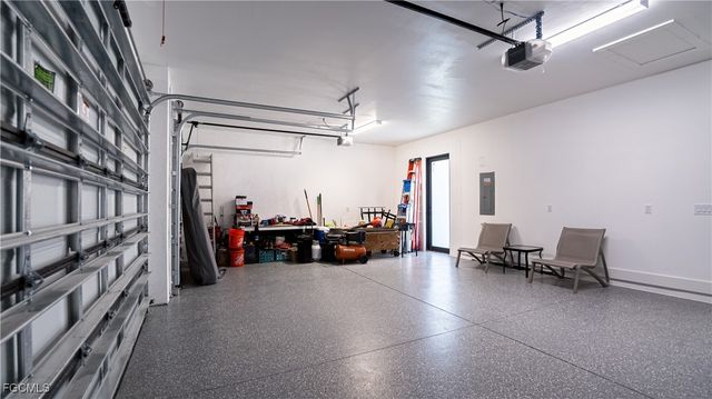 2565 28th AVE SE, Naples, FL 34117