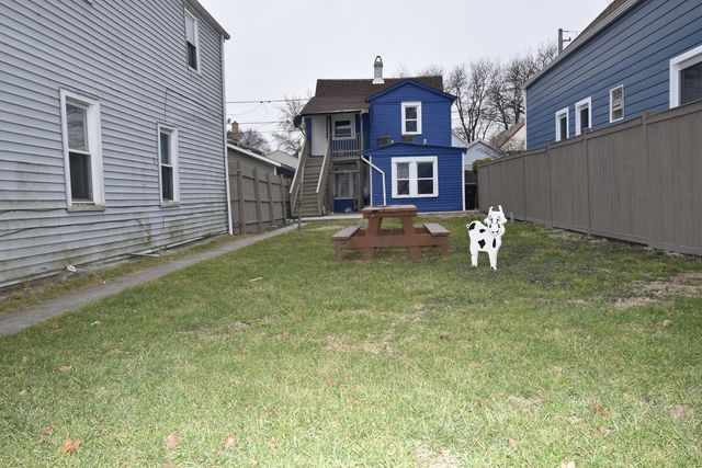 4250 S Artesian Avenue, Chicago, IL 60632