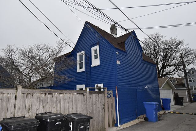 4250 S Artesian Avenue, Chicago, IL 60632