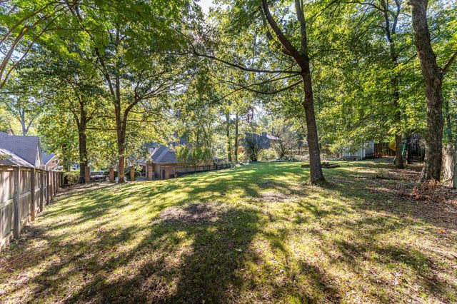 2029 WOODCHASE CV, Memphis, TN 38016