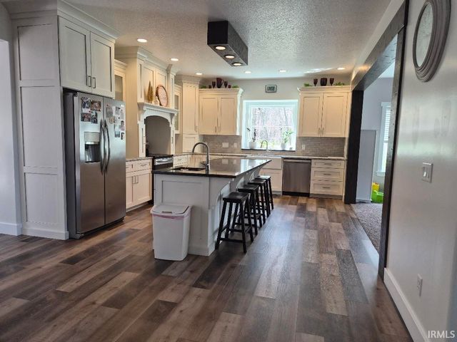 3796 County Road 68, Auburn, IN 46706