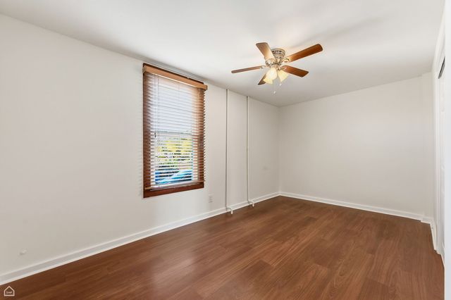 7635 W Foster Avenue, Chicago, IL 60656