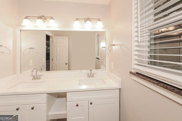 110 River Oaks Drive, Woodstock, GA 30188