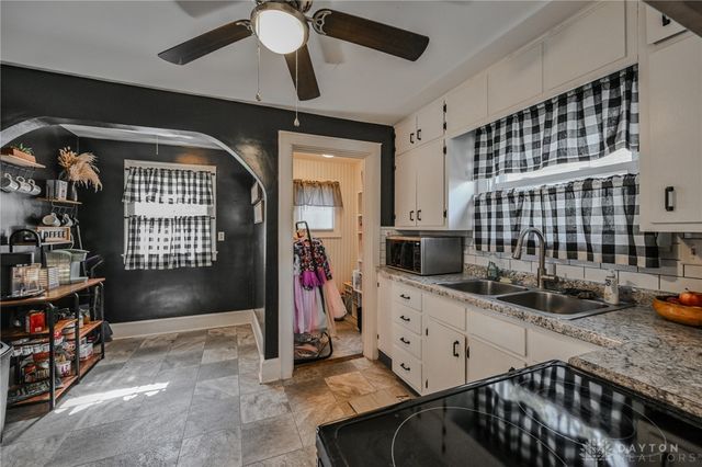 852 Rodgers Drive, Springfield, OH 45503