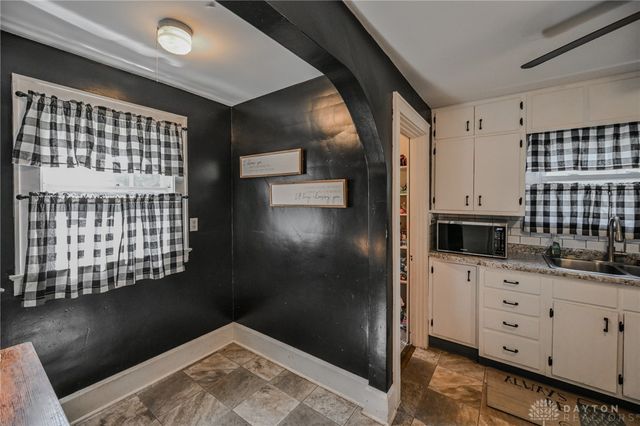 852 Rodgers Drive, Springfield, OH 45503