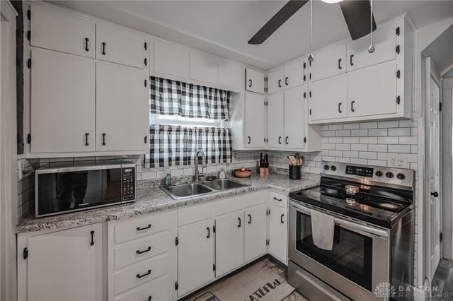 852 Rodgers Drive, Springfield, OH 45503