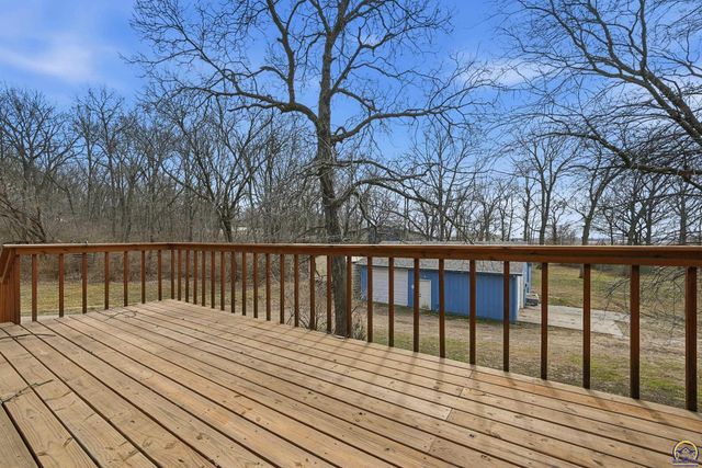 2879 27th ST, Topeka, KS 66617