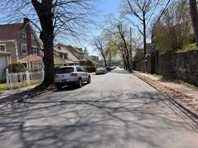 422 Nuber Avenue, Mount Vernon, NY 10553