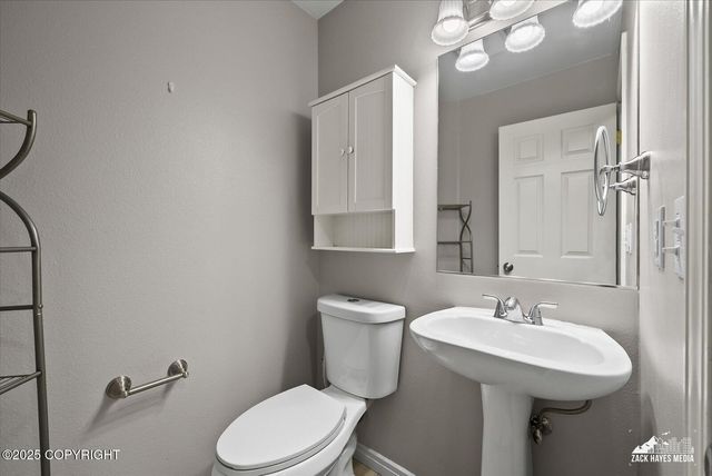 8041 Northwind Avenue, Anchorage, AK 99504