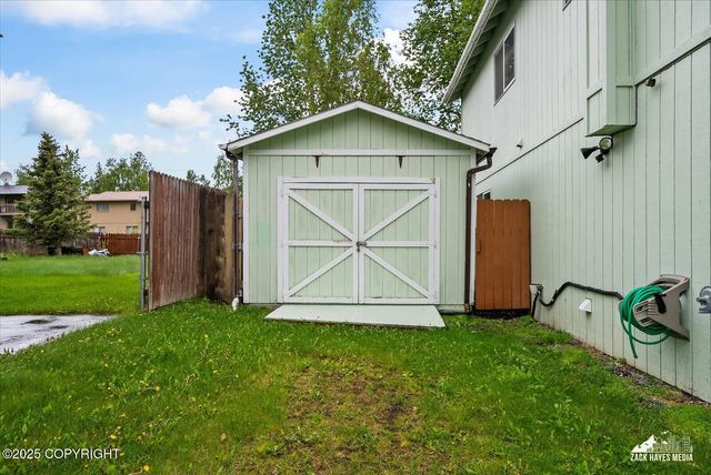 8041 Northwind Avenue, Anchorage, AK 99504
