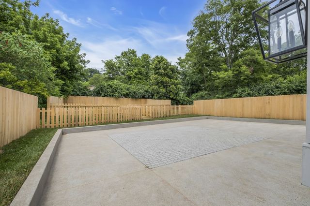 2704 Westwood Ave, Nashville, TN 37212