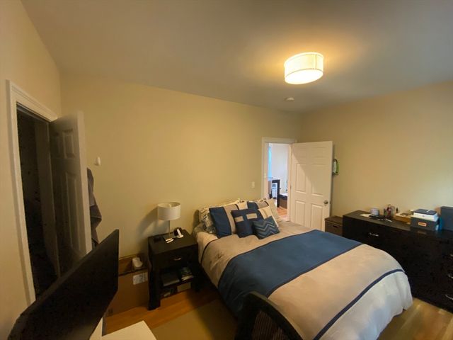 739 Somerville Ave 1, Somerville, MA 02134