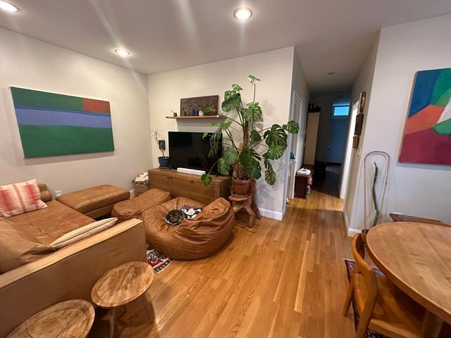 739 Somerville Ave 1, Somerville, MA 02134